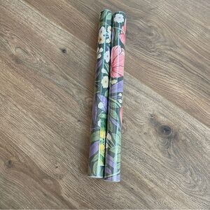 Luvdecor Floral peel and stick wallpaper - 2 new rolls